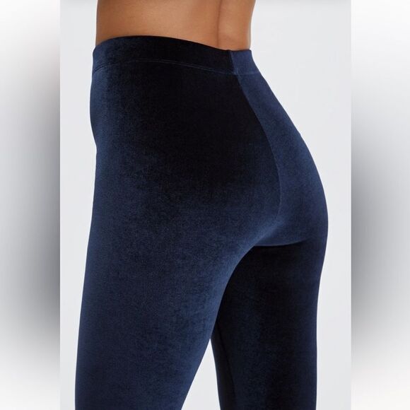 Fabletics Emma velour legging Deep Navy XS Regular nwt in packaging unopened - Picture 4 of 6